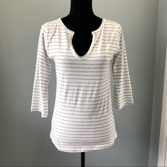 St. John’s Bay White & Grey Striped Keyhole Collar 3/4 Sleeve Top BNWT Size L - Picture 2 of 9